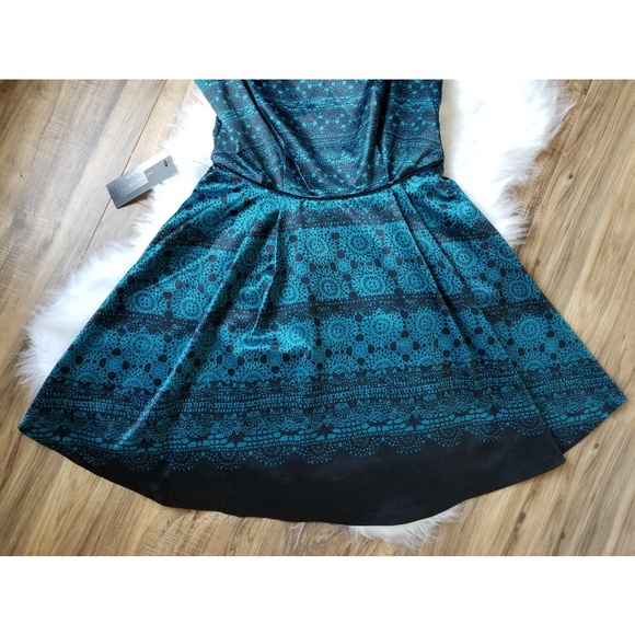 •SOLD• The Limited Sleeveless Fit and Flare Dress - Picture 2 of 7